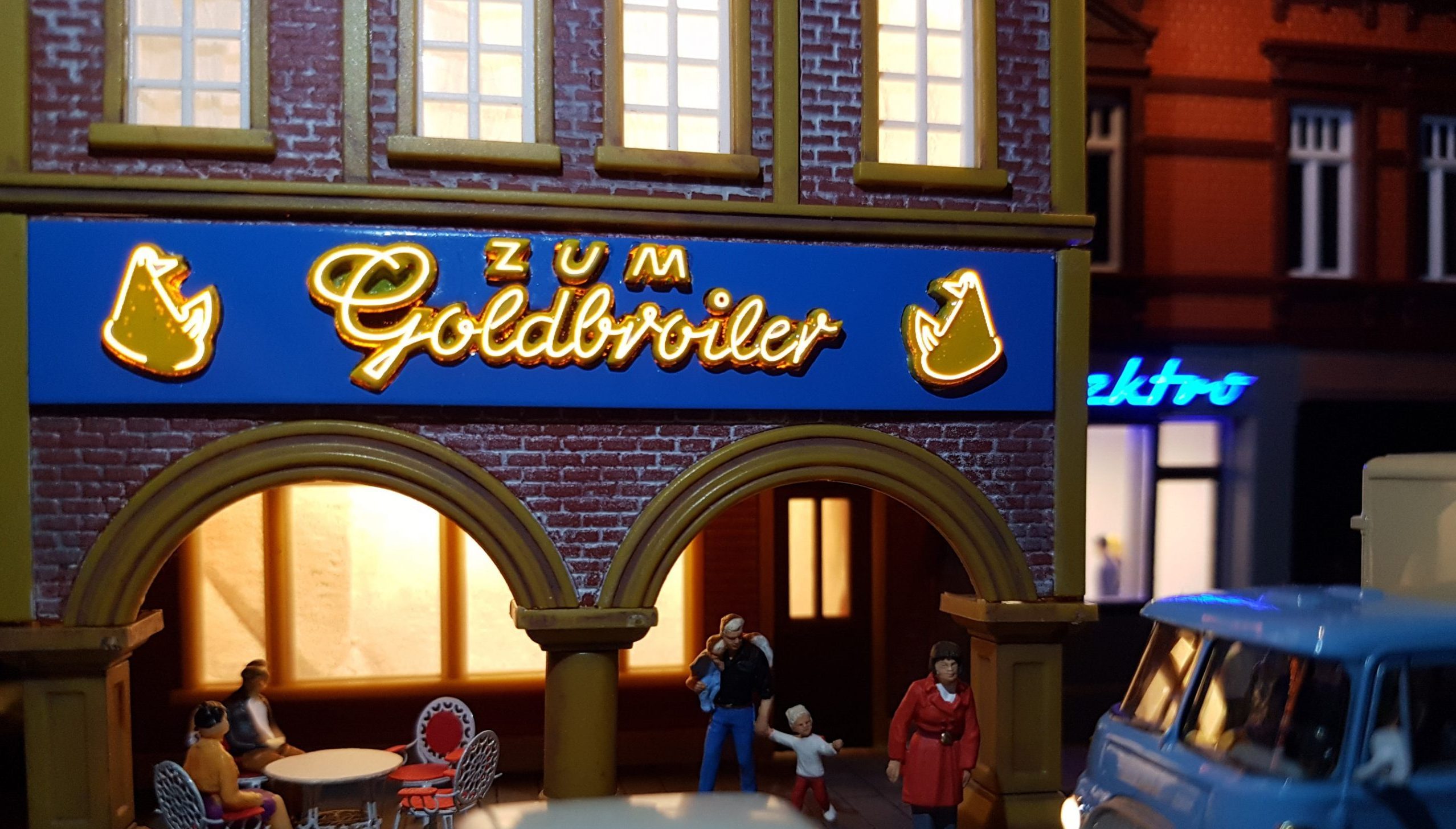 H0-Leuchtschrift-Goldbroiler H0-Leuchtschrift-Goldbroiler