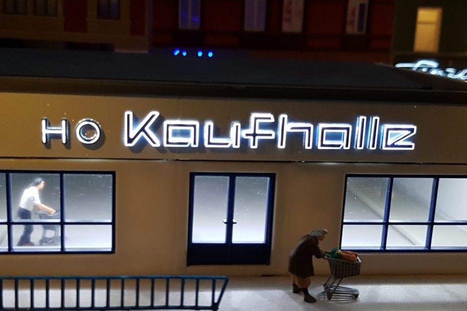 Kaufhalle-vor-Tanzcafe-Milchbar